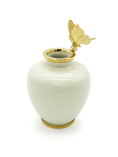 玉形蝶花瓶